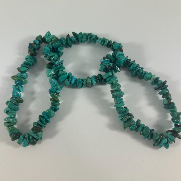 Chippy Green Bracelet Faux Turquoise 3 Strand Stretch Boho Layering - Picture 6 of 6